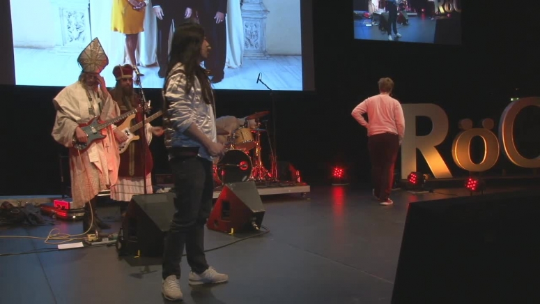Make Enemies & Gain Fans – The inspirational show about creative entrepreneurship